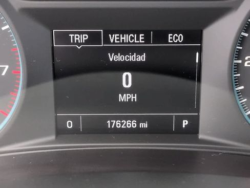 Used 2020 Chevrolet Malibu LT FWD image 26