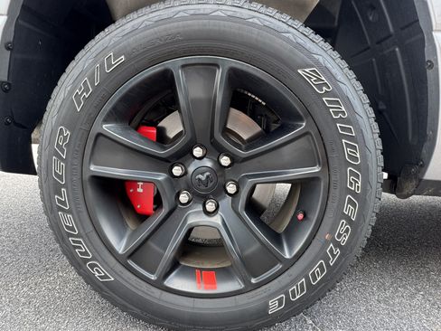 Used 2022 RAM 1500 Big Horn w/ Night Edition RWD image 19