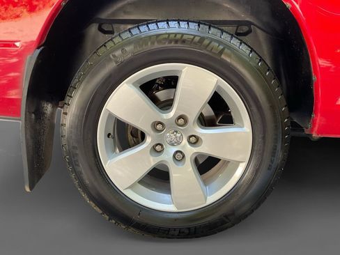 Used 2012 RAM 1500 Express RWD image 10