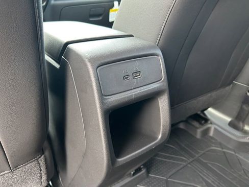 Used 2025 Chevrolet Trax LT w/ Driver Confidence Package FWD image 33