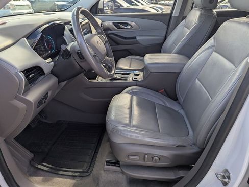 Used 2018 Chevrolet Traverse LT w/ LPO, 'HIT The Road' Package image 24