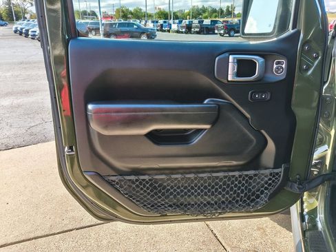 Used 2021 Jeep Wrangler Unlimited Rubicon w/ Steel Bumper Group AWD/4WD image 22