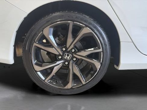 Used 2019 Honda Civic Sport image 24