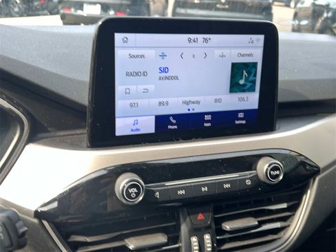 Used 2020 Ford Escape SEL image 16