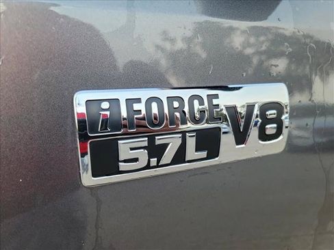 Used 2019 Toyota Tundra SR5 AWD/4WD image 9