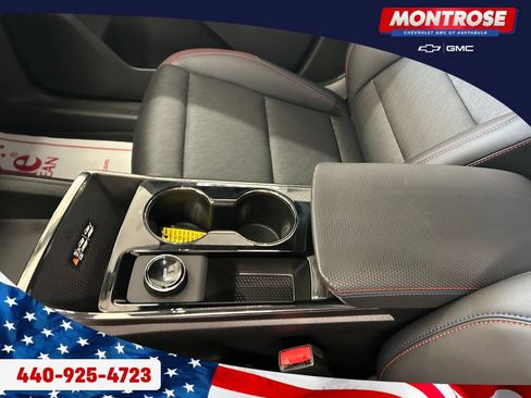 Used 2026 Chevrolet Equinox RS AWD/4WD image 16