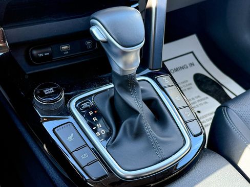 Certified 2024 Kia Seltos EX image 22