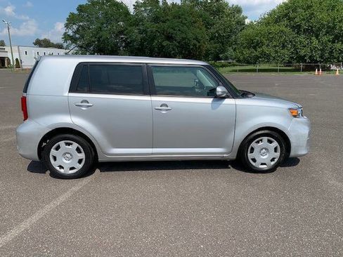 Used 2014 Scion xB Release Series 10.0 image 11