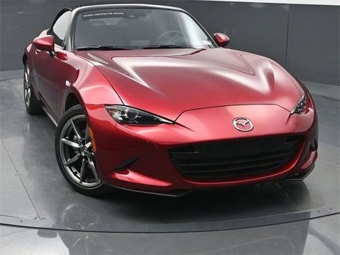 Used 2023 MAZDA MX-5 Miata Grand Touring image 1
