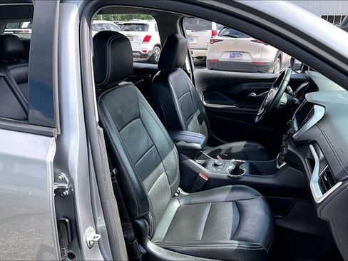 Used 2023 GMC Terrain SLT FWD image 29