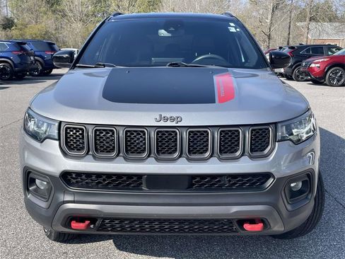 Used 2023 Jeep Compass Trailhawk image 8