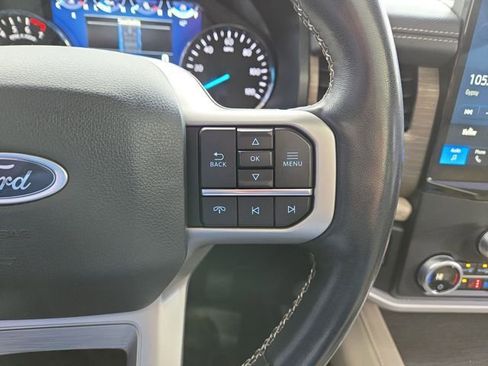 Used 2022 Ford Expedition Limited image 19