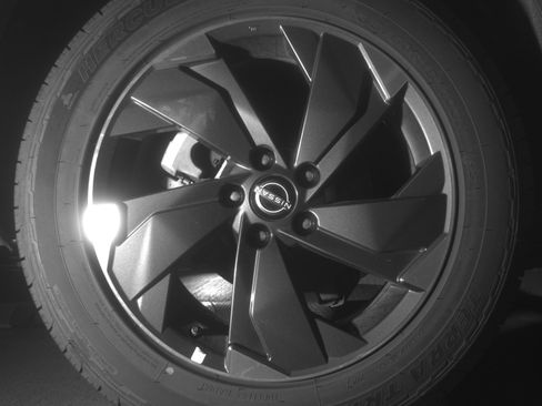 Used 2025 Nissan Rogue SV AWD/4WD image 15