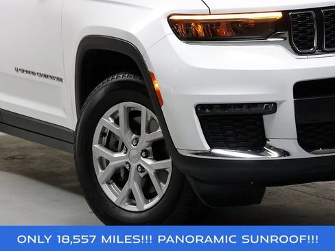 Used 2023 Jeep Grand Cherokee L Limited AWD/4WD image 3