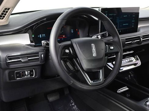 New 2026 Lincoln Corsair Premiere AWD/4WD image 11