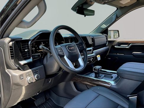 New 2026 GMC Sierra 1500 Elevation AWD/4WD image 9