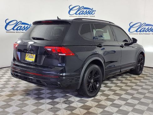 Used 2024 Volkswagen Tiguan SE R-Line FWD image 4