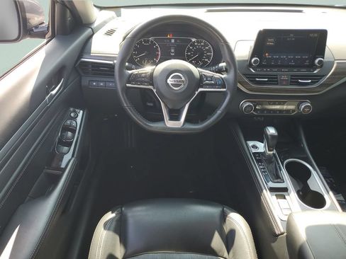 Used 2022 Nissan Altima 2.5 SL FWD image 12