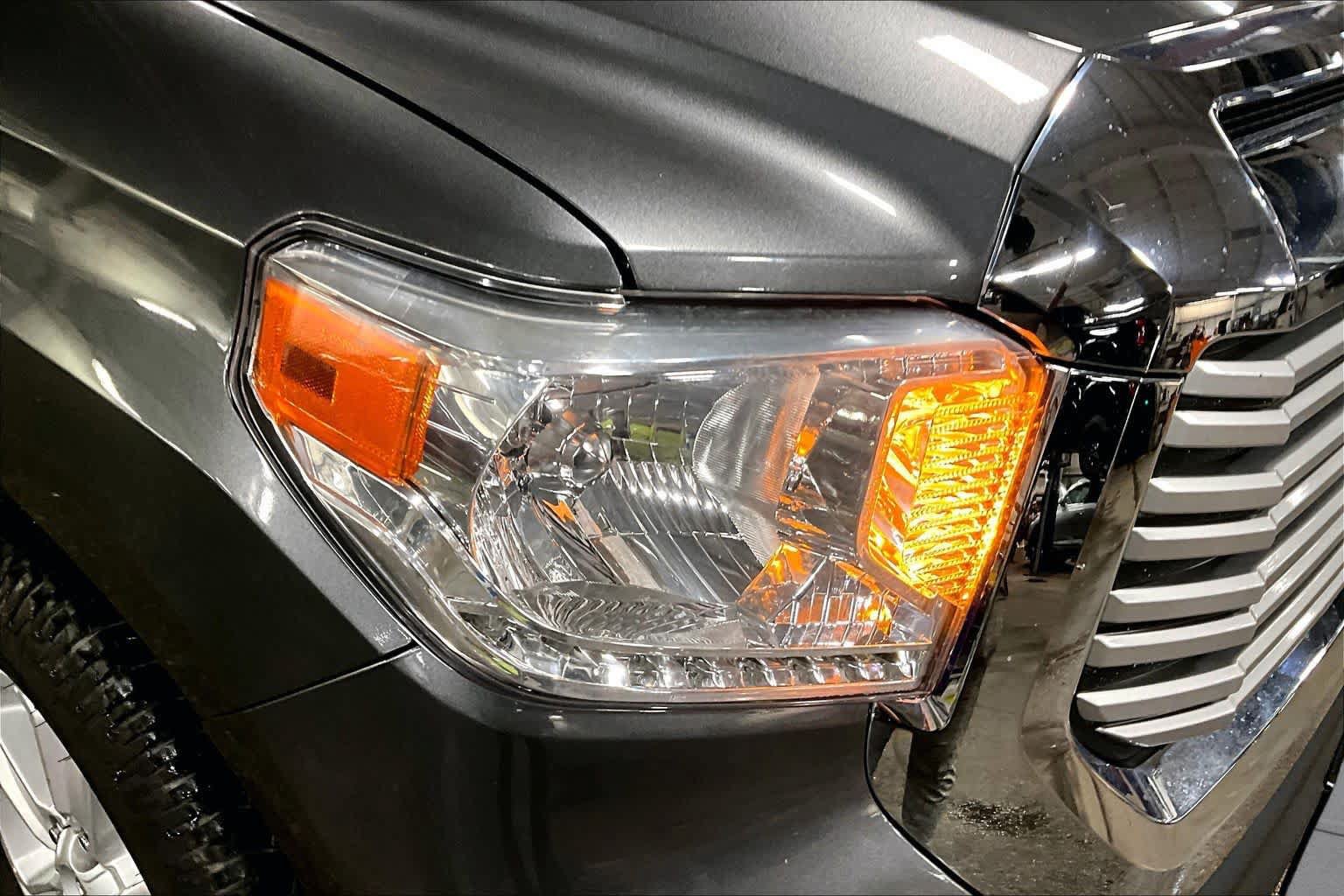 Used 2016 Toyota Tundra SR5 w/ SR5 Upgrade Package AWD/4WD image 25