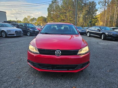 Used 2014 Volkswagen Jetta S image 2