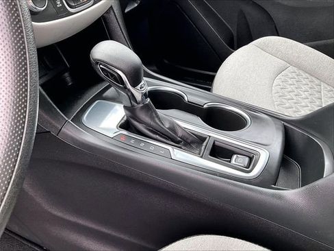 Used 2024 Chevrolet Equinox LS w/ LS Convenience Package image 19