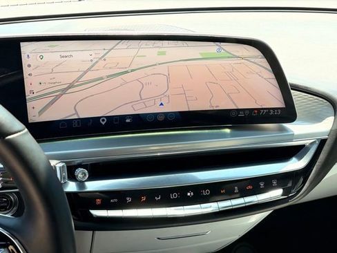 Used 2024 Cadillac Lyriq Sport RWD image 19