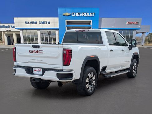 Used 2024 GMC Sierra 2500 Denali AWD/4WD image 8