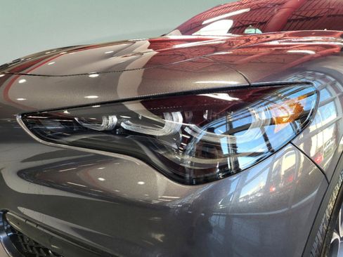 New 2025 Alfa Romeo Stelvio Sprint image 16