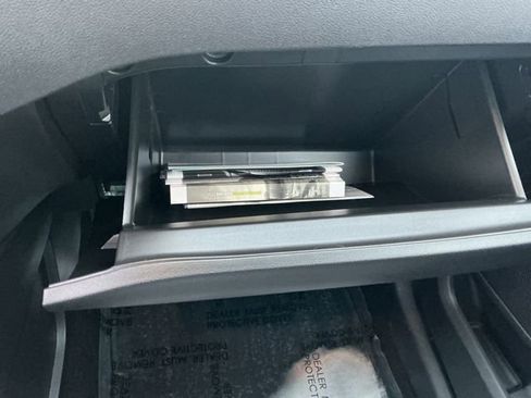 Used 2022 Ford Escape SE image 31