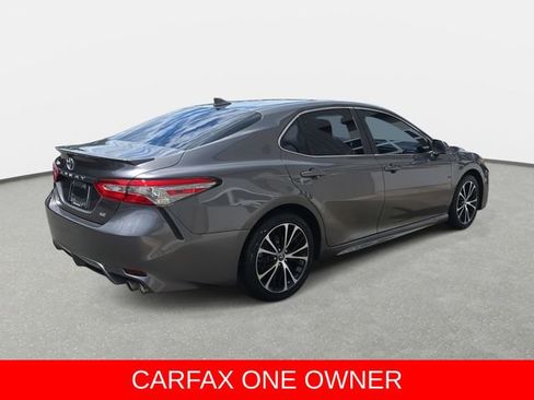 Used 2019 Toyota Camry SE w/ Convenience Package FWD image 5