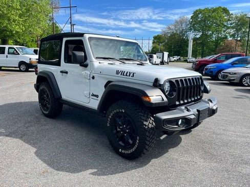 Used 2022 Jeep Wrangler Sport AWD/4WD image 4