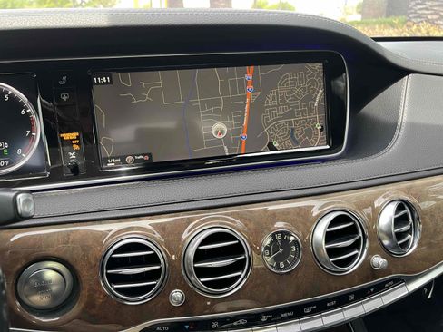 Used 2014 Mercedes-Benz S 550 Sedan image 7