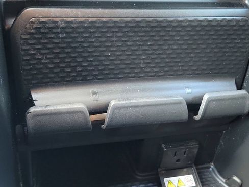 Used 2022 RAM 1500 Big Horn AWD/4WD image 40