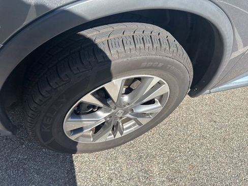 Used 2016 Nissan Murano SV image 18