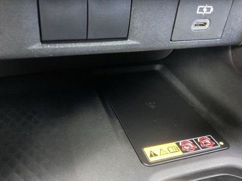 Certified 2024 Toyota Grand Highlander AWD image 16