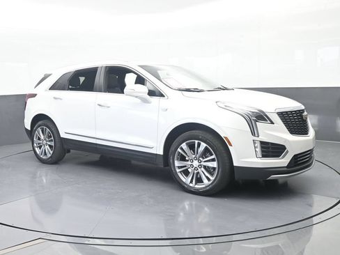 Used 2024 Cadillac XT5 Premium Luxury FWD image 8