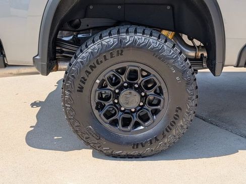 New 2026 Chevrolet Silverado 2500 ZR2 w/ ZR2 Bison Edition AWD/4WD image 3