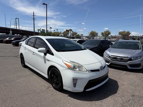 Used 2014 Toyota Prius Three FWD image 3