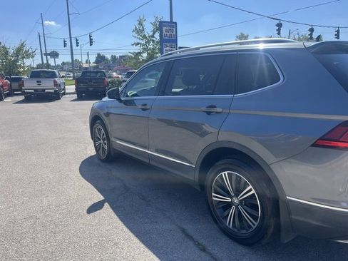 Used 2018 Volkswagen Tiguan SEL image 4