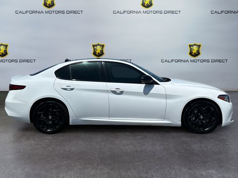 Used 2021 Alfa Romeo Giulia Sprint w/ Nero Edizione RWD image 6