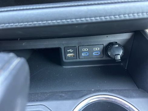 Used 2022 Toyota Highlander XSE FWD image 21