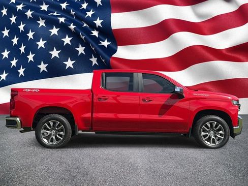 Used 2022 Chevrolet Silverado 1500 LT AWD/4WD image 4