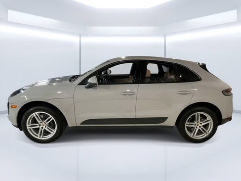 Certified 2020 Porsche Macan AWD/4WD image 2
