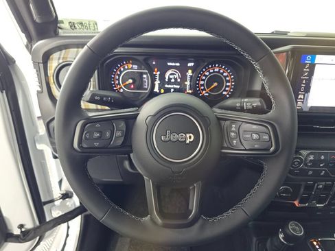 New 2026 Jeep Gladiator Sport AWD/4WD image 23