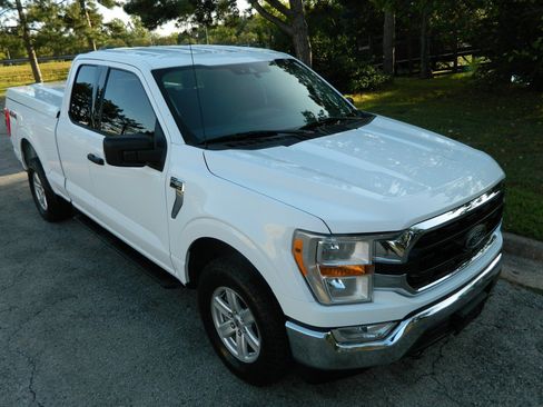 Used 2021 Ford F150 XLT w/ Equipment Group 301A Mid AWD/4WD image 3