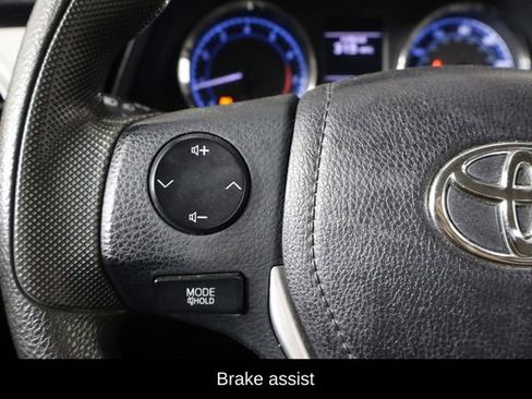 Used 2019 Toyota Corolla LE image 8