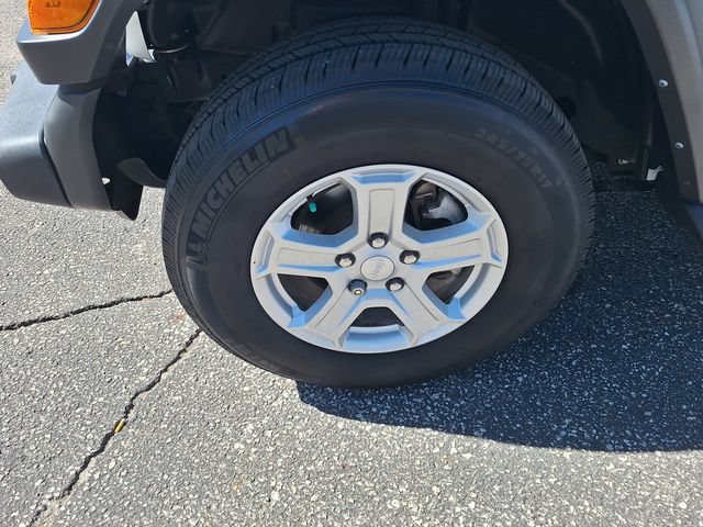Used 2023 Jeep Wrangler Unlimited Sport AWD/4WD image 43