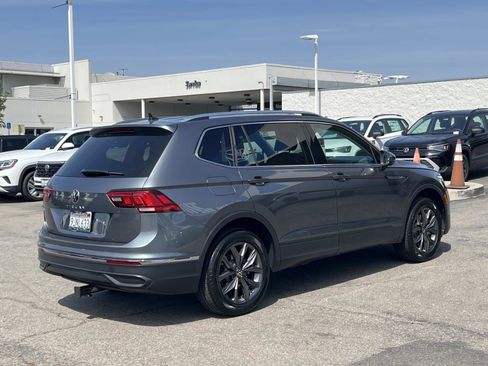 Certified 2022 Volkswagen Tiguan SE w/ Panoramic Sunroof Package image 27