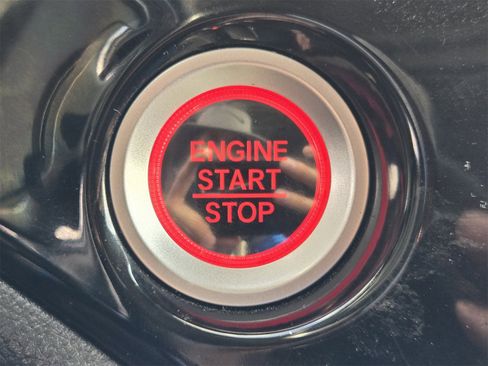 Used 2019 Honda Pilot Elite image 18