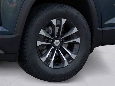 New 2026 Chevrolet Equinox LT w/ Convenience Package II image 9